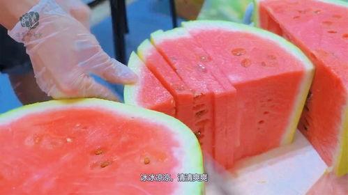 吃冰棍买瓜,吃冰棍买瓜，清凉一夏的甜蜜体验